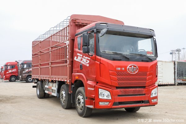 青岛解放 JH6重卡 320马力 6X2 7.7米仓栅式载货车(CA5250CCYP26K2L5T3E6A80)