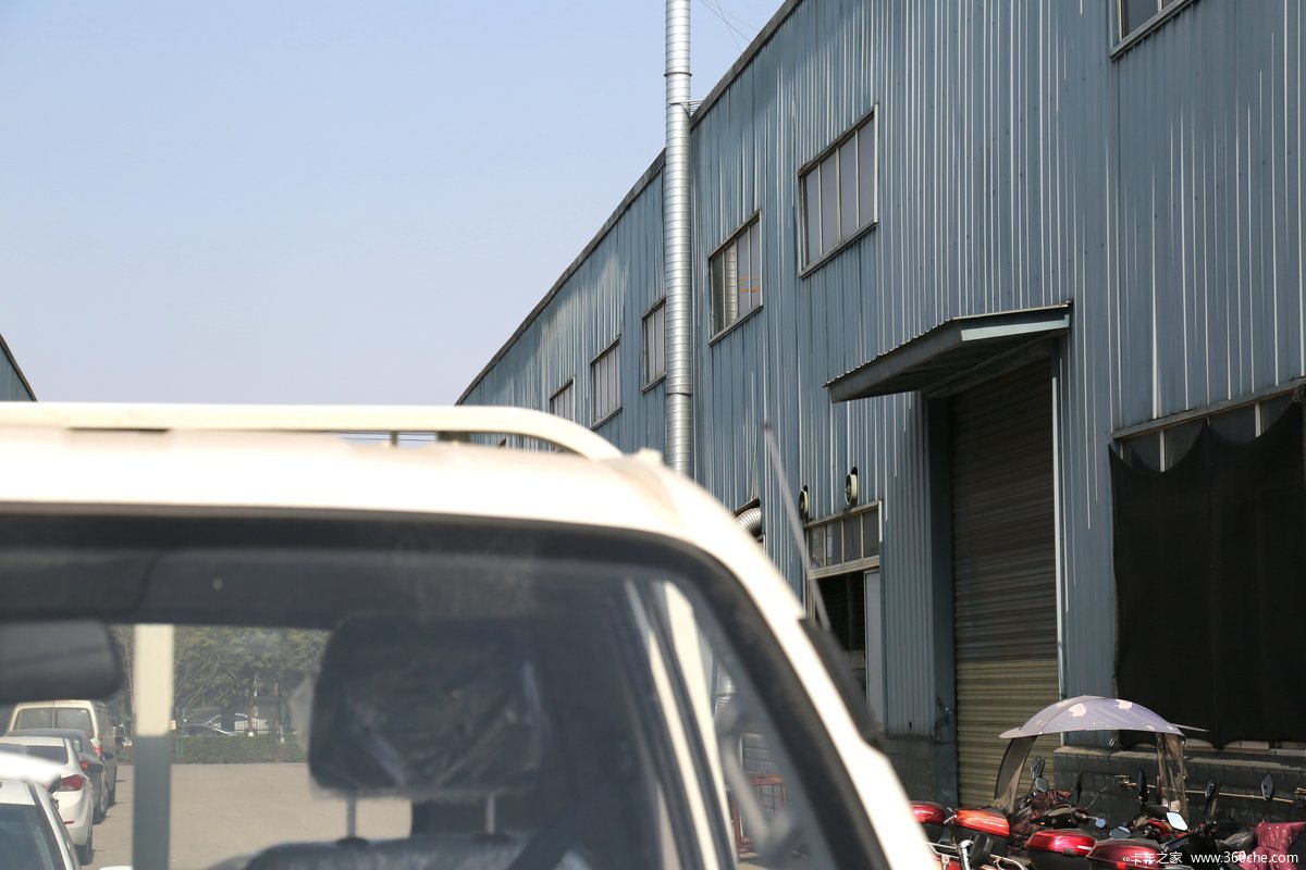 E200S 4 2T 3 53 DNC1047BEVK4 1389428 e200s-4-2t-3-53-dnc1047bevk4-1389428