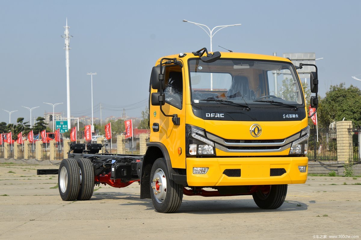 东风 多利卡D8 锐能版 165马力 4X2 5.8米单排厢式载货车(国六)