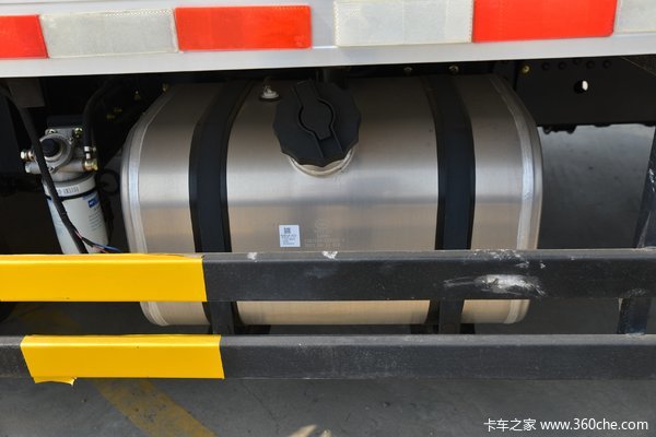 多利卡D6冷藏车郑州市火热促销中 让利高达0.6万