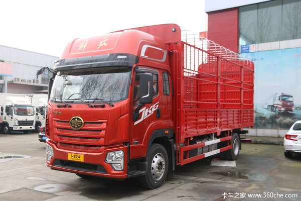 青岛解放 JK6中卡 240马力 4X2 6.8米仓栅式载货车(高顶)(CA5180CCYP28K8L2E6A90)