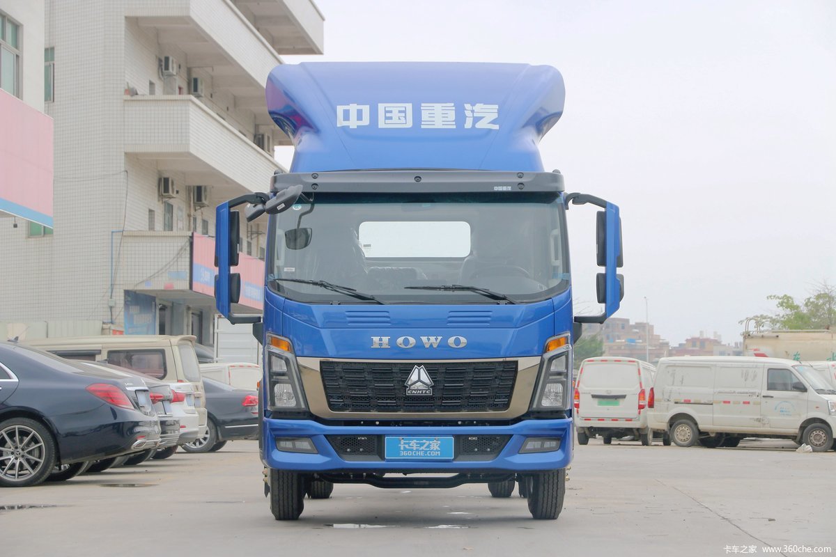 中国重汽HOWO 统帅 190马力 5.75米排半厢式载货车(重汽10档)