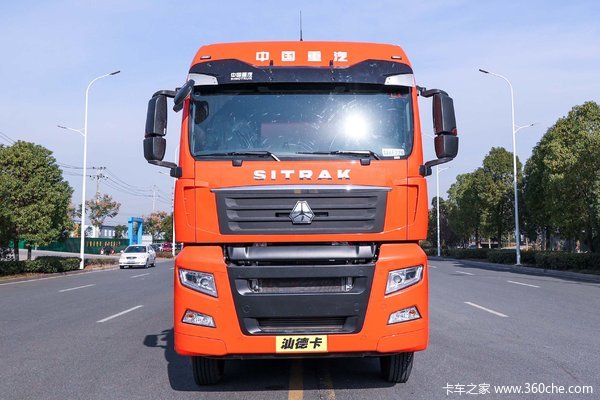 中国重汽 汕德卡SITRAK 250马力 4X2 6.8米冷藏车(汇力威牌)(VVV5182XLCZZ6)