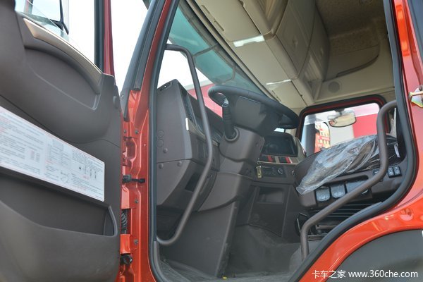  乘龙智享版510马力 6X4AMT自动挡牵引车直降5000元！