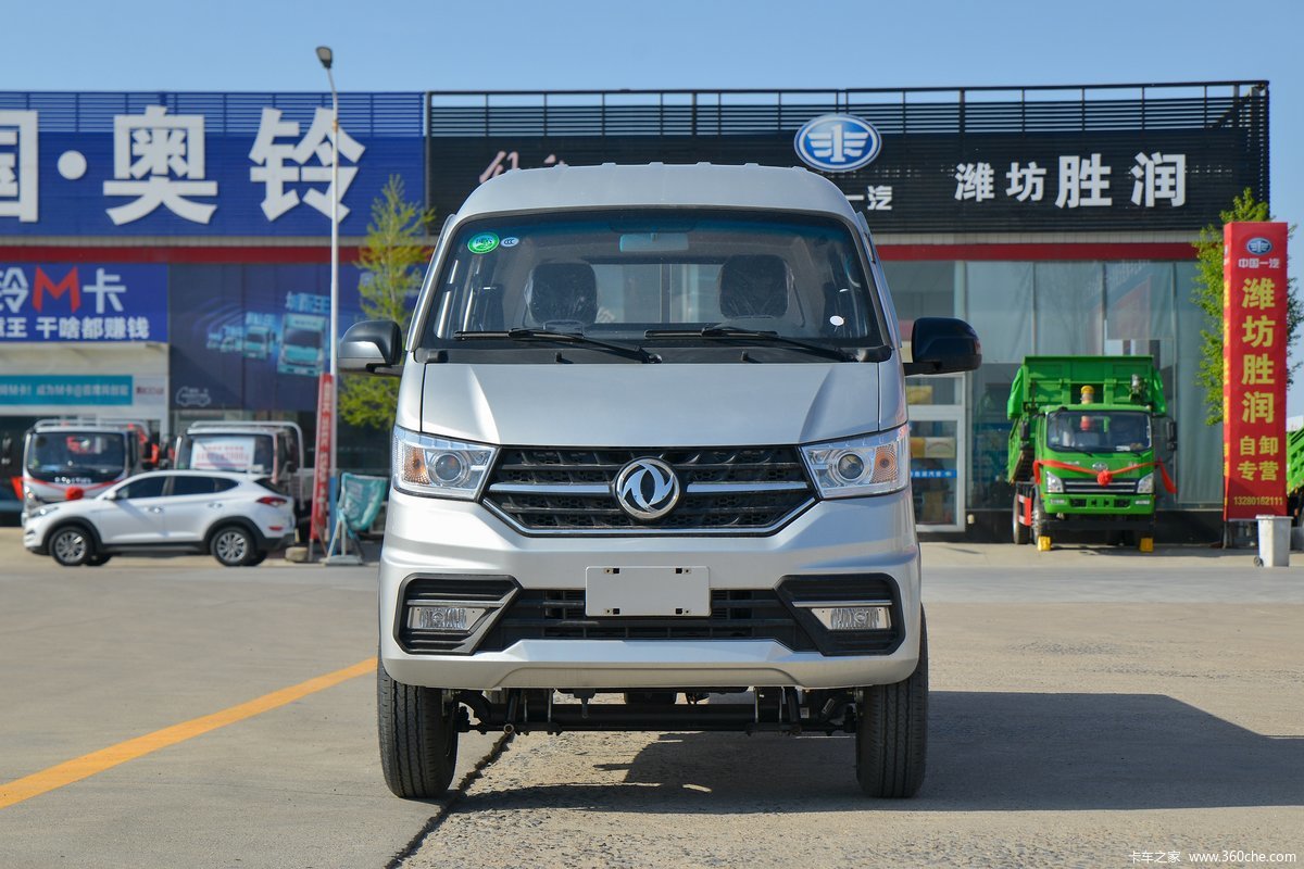 东风途逸 T3Q(原小霸王W) 1.6L 123马力 汽油 2.7米双排仓栅式小卡(后单胎)