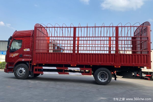 东风柳汽 新乘龙M3中卡 200马力 4X2 6.7米栏板载货车(LZ1180M3AB)