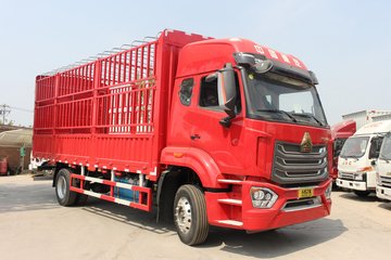 中国重汽 豪沃N5W中卡 220马力 4X2 6.75米仓栅式载货车(国六)