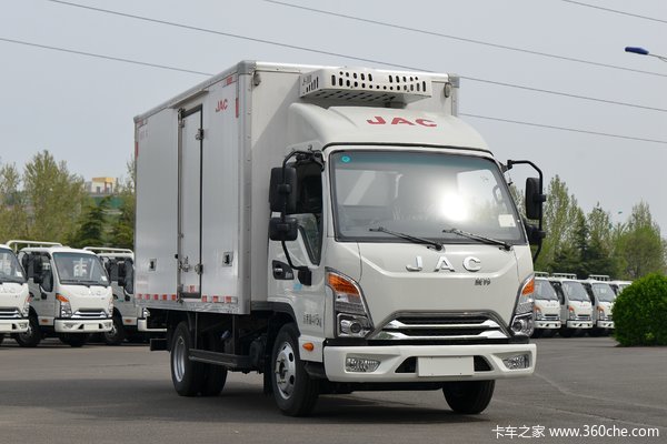 江淮 康铃J3 95马力 4X2 3.33米排半冷藏车(国六)(HFC5041XLCP23K1B4S)