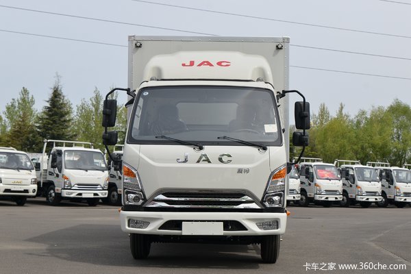 江淮 康铃J5 129马力 CNG 3.82米排半厢式轻卡(国六)(HFC5045XXYP22N1C3S)