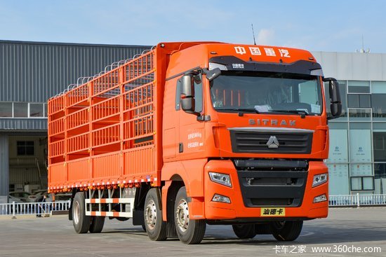 中国重汽 汕德卡sitrak g7重卡 460马力 8x4 9.