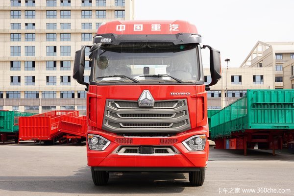 中国重汽 豪沃NX重卡 460马力 6X4 AMT自动档牵引车(ZZ4187W361XF1)