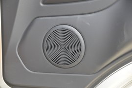 欧航R系 冷藏车驾驶室                                               图片