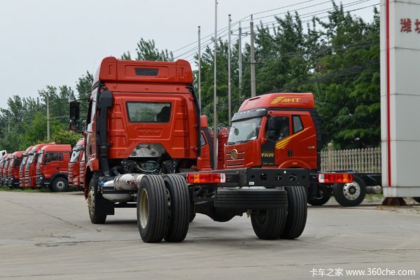 在上海沪淮解放4S店购解放J6L载货车 享高达3.8万优惠