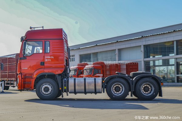 新车到店 m3000s 480马力自动挡牵引车已到车!