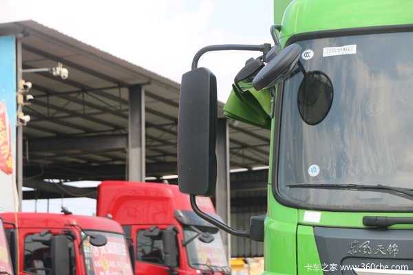  东风商用车 天锦VR 350马力 8X4 6.2米自卸车(