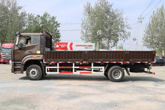 中国重汽 豪沃NX中卡 220马力 4X2 6.75米栏板载货车(国六)(ZZ1167K511JF1)