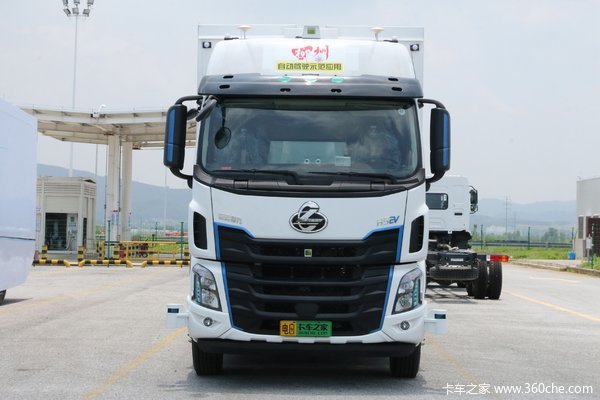 东风柳汽 乘龙H5 4X2 9.7米燃料电池翼开启厢式载货车(LZ5180XYKH5AZFCEV101)