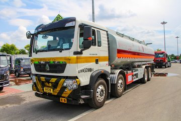 中国重汽 HOWO TX 350马力 8X4 运油车(岱阳牌)(TAG5325GYY)