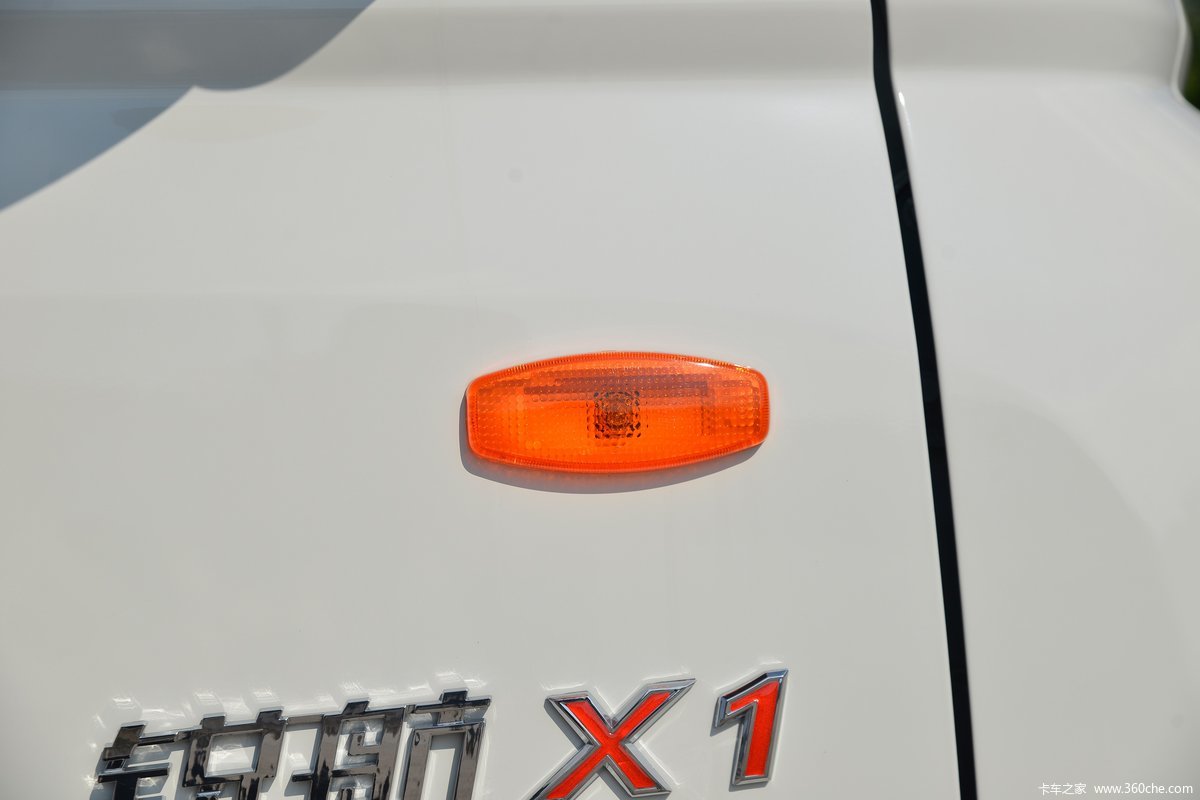  X1 2.0L 122 /CNG 2.72˫΢()(KMC1039NG318S6)                                                