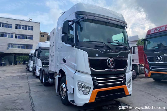 陕汽重卡 德龙x5000s 旗舰版 480马力 6x4 lng牵引车(国六)(sx4259xd4