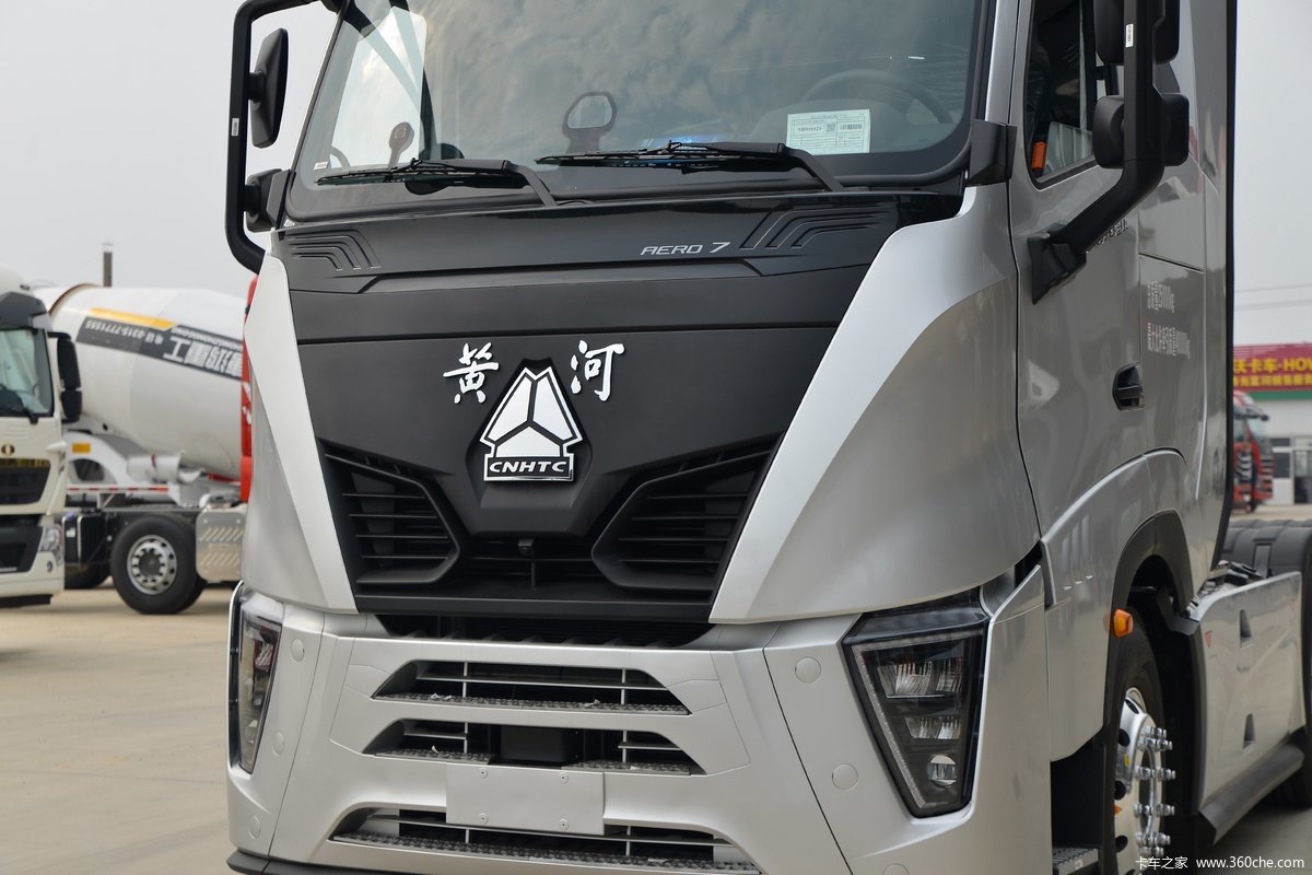 【图】中国重汽 黄河 X7重卡 570马力 6X4 AMT自动挡牵引车(速比2.85)(ZZ4257W344XF1)_实拍图片_1482920 ...