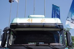 青岛解放 鹰途 商务舱 620马力 6X4 AMT自动档牵引车(国六)(带液缓)(CA4257P35K18T1E6A80)