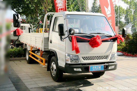 江铃顺威窄体127马力422米单排栏板轻卡国六jx1041tgc26