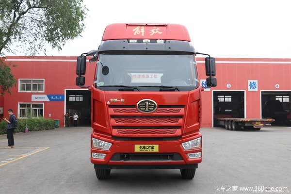 一汽解放 J6L 320马力 8X4 腐蚀性物品罐式运输车(SGZ5320GFWCA6)