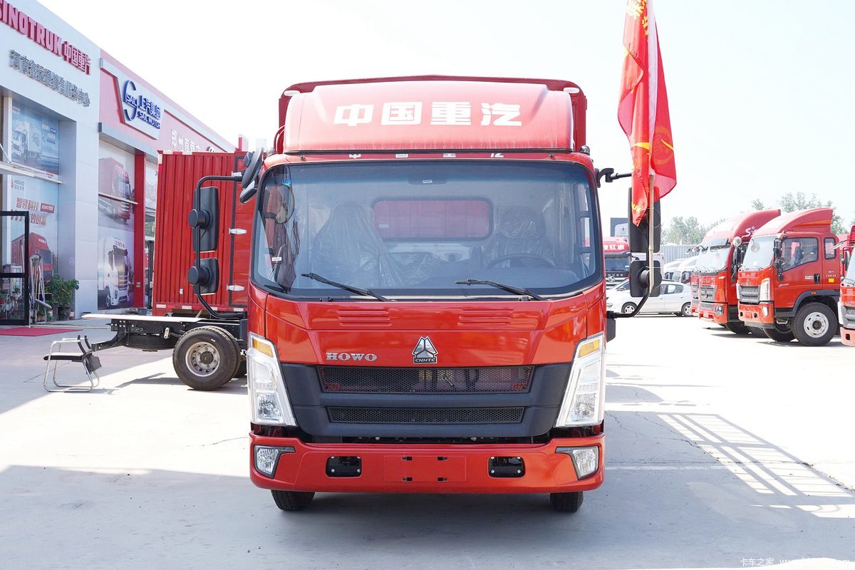 中国重汽HOWO 悍将 160马力 5.2米排半仓栅式载货车(国六)