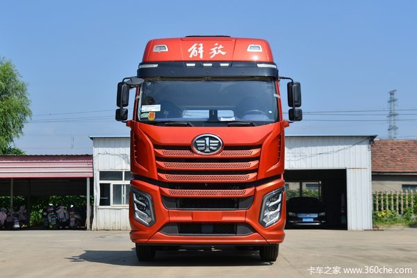 一汽解放 J6V重卡 质惠版 460马力 6X4 牵引车(440冲焊桥)(速比3.727)(福伊特液缓)(CA4250P66K25T1E6)