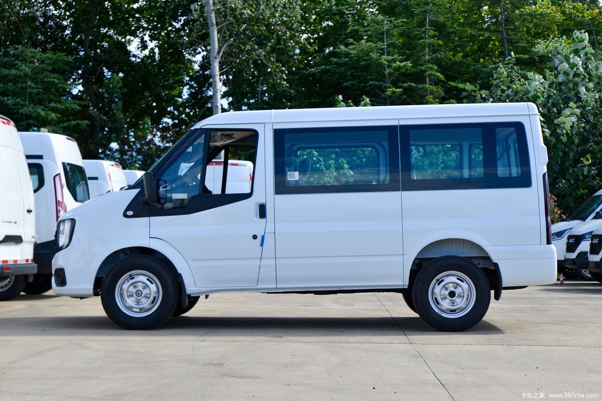 【图】江铃汽车 福顺 145马力 6座 短轴 2.0T柴油 低顶多用途乘用车(国六)_实拍图片_1510562_卡车之家