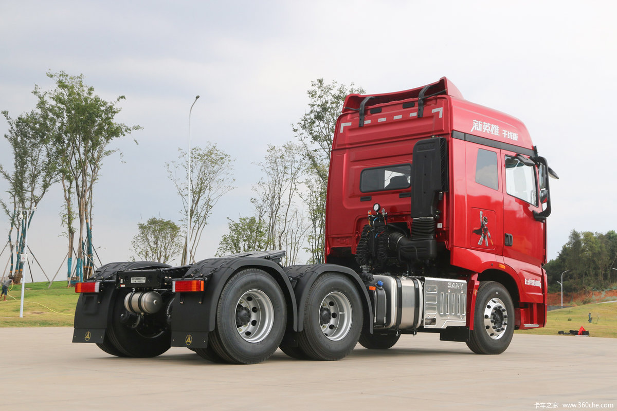 【图】三一重卡 江山·新英雄 干线版 560马力 6X4 牵引车(国六)(HQC42503S1S13F)_实拍图片_1515157_卡车之家