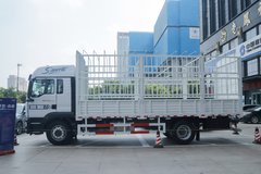 中国重汽 汕德卡SITRAK G5S 奢华版 270马力 4X2 6.8米AMT自动挡仓栅式载货车(ZZ5186CCYK501GF1)