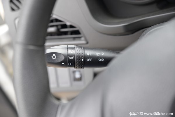 长安跨越 新豹T1 1.2L 91马力 汽油 2.7米单排栏板微