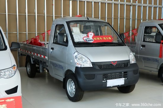 五菱 荣光小卡 加长版基本型 1.5l 102马力 汽油 2.