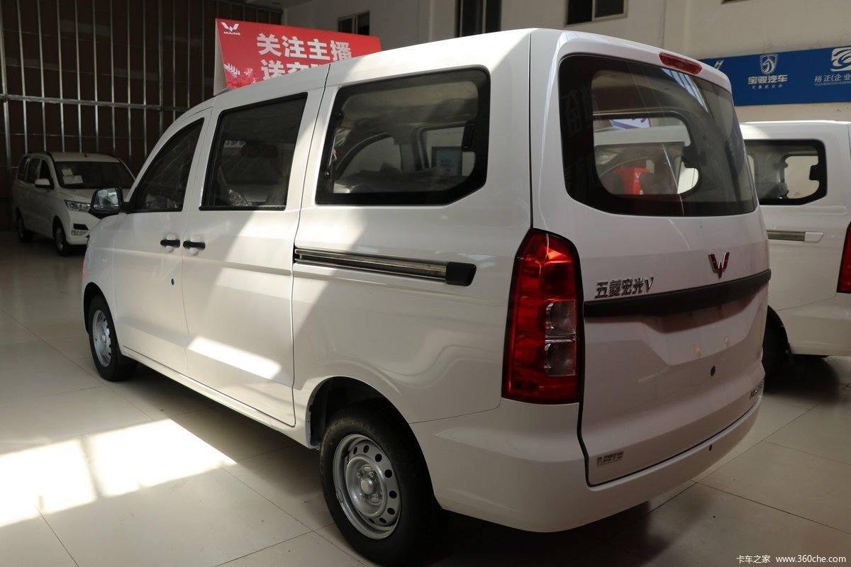【图】五菱 宏光V 2022款 劲取版 99马力 1.5L 汽油 5座面包车(国六)(液压助力)_实拍图片_1535005_卡车之家