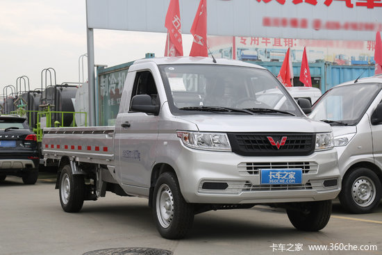 五菱 荣光新卡 1.8l 125马力 汽油 3.