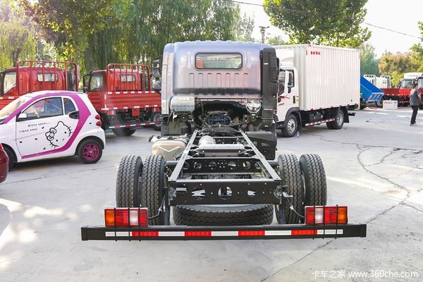 中国重汽HOWO 统帅 130马力 4.15米单排厢式轻卡(ZZ5047XXYF3215F145)