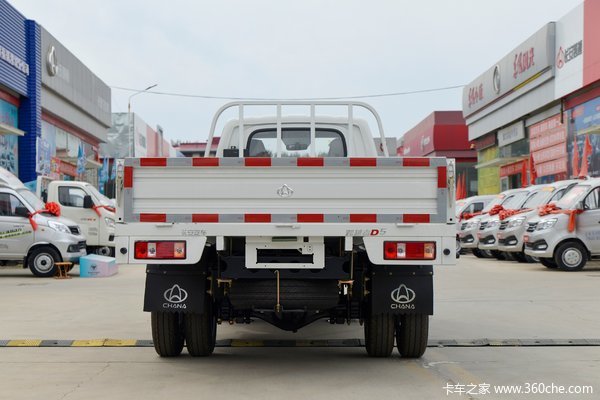 新车到店 济宁市跨越者D5载货车仅需0.3万元
