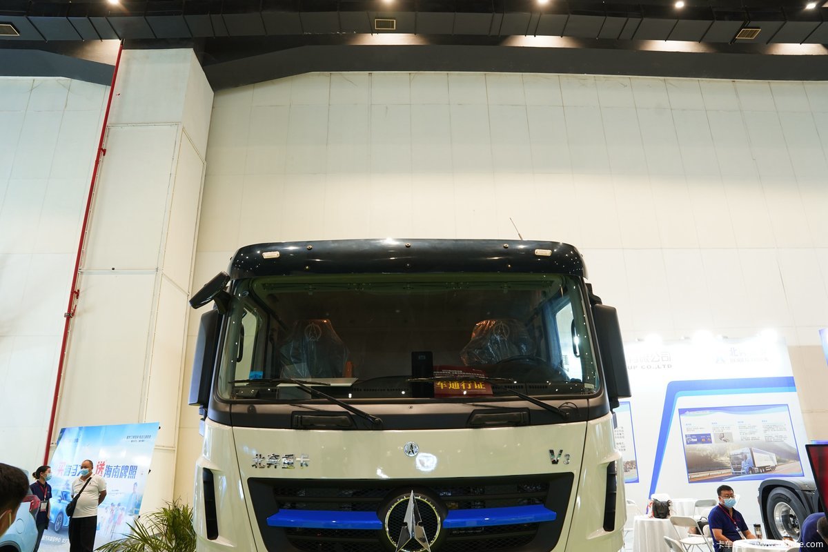 【图】北奔 V3重卡 标载版 25T 6X4 纯电动牵引车(ND4250BBXJ7Z02BEV)_实拍图片_1542869_卡车之家