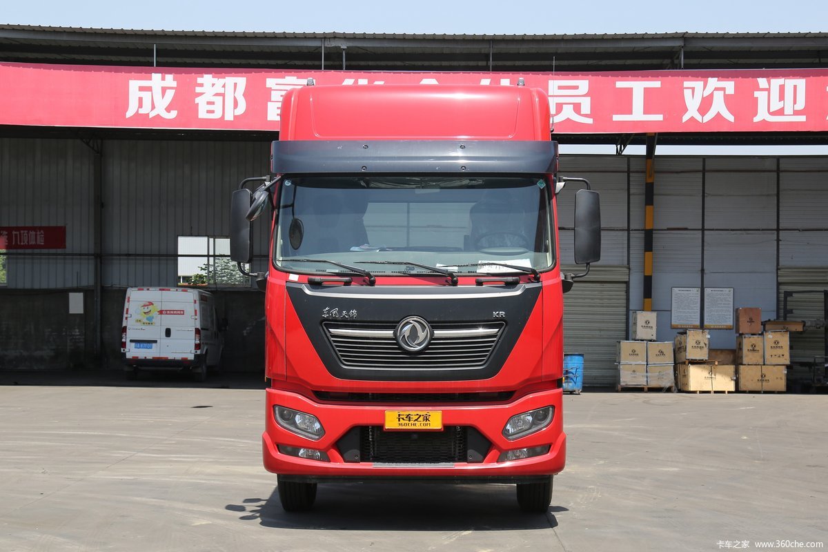 东风商用车 天锦KR PLUS 210马力 4X2 6.8米栏板载货车