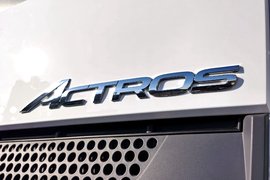 奔驰Actros(国产) 牵引车外观                                                图片