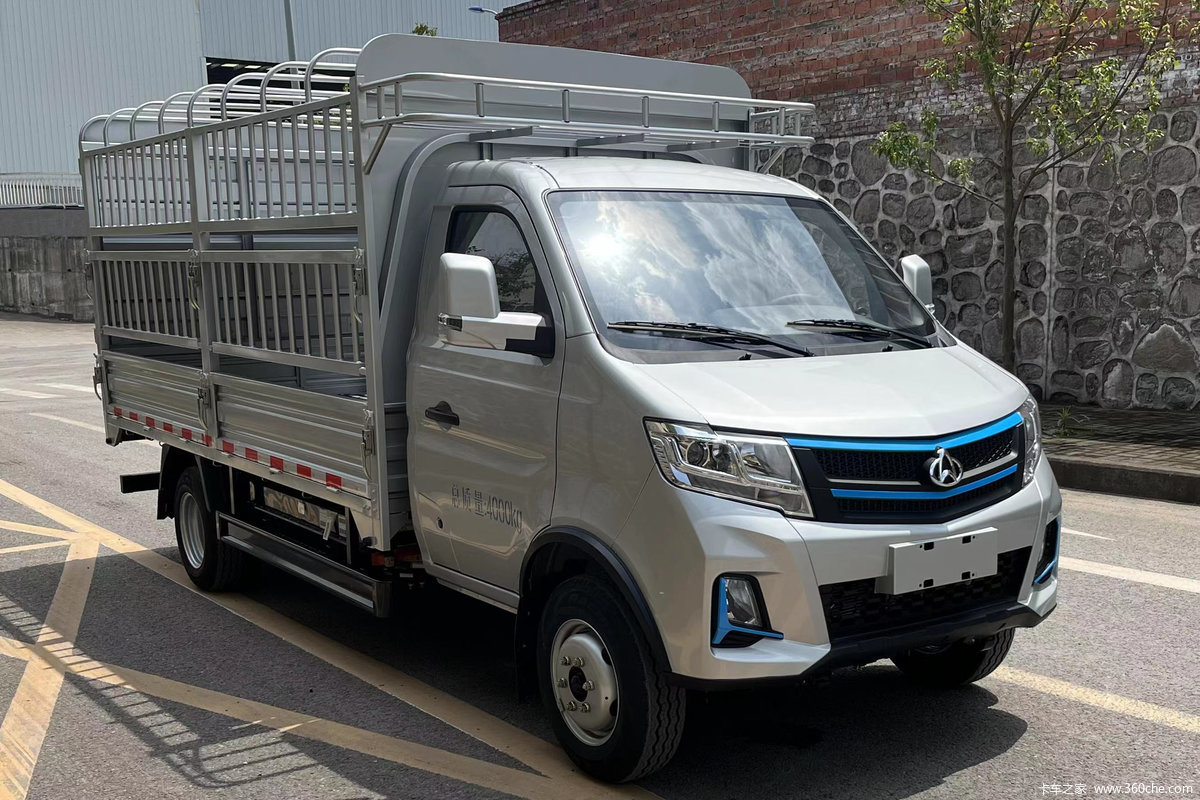 长安跨越王X3 PLUS EV 舒适版 3.4T 3.8米单排纯电动仓栅式微卡