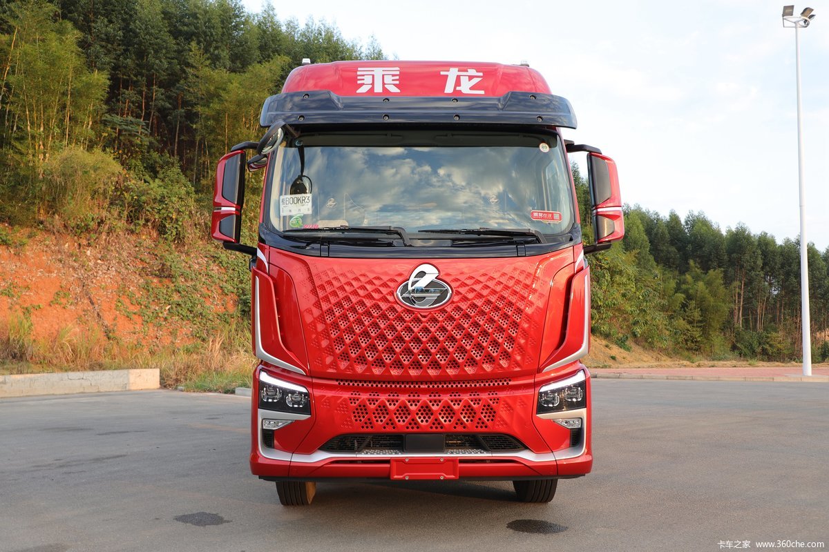 东风柳汽 乘龙H5V 270马力 4X2 6.8米仓栅式载货车