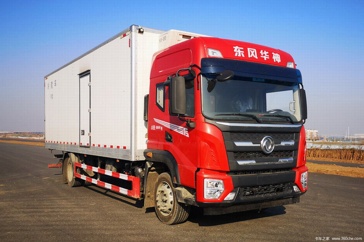 东风华神 T5 复合版 240马力 4X2 7.9米冷藏车(国六)