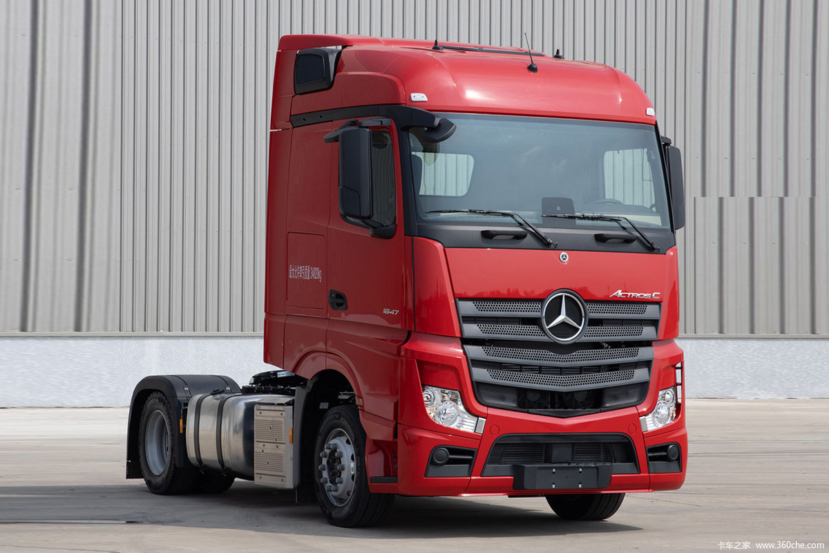 奔驰 Actros 重卡 530马力 4X2 牵引车(国六)