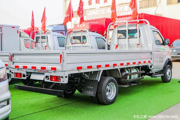 鑫卡T50 PLUS载货车乐山市火热促销中 让利高达0.1万