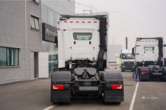 奔驰 Actros 重卡 优享版 530马力 6X4 AMT自动档牵引车(国六)(BJ4266Y6DHL-A2)