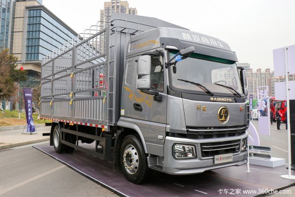 陕汽商用车 轩德翼6 轻量化版 270马力 6X2 6.8米仓栅式载货车(SX5259CCYGP6389)