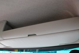 轩德翼6 自卸车驾驶室                                               图片
